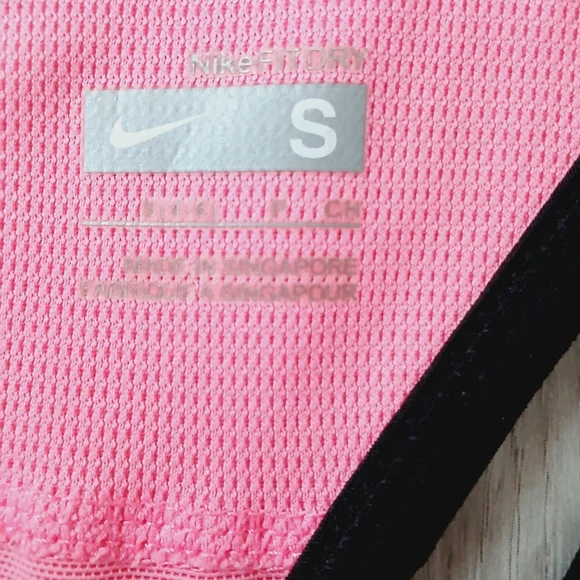 Nike Dri-Fit Performance Athletic Racerback Tank with Built in Sports Bra Small - Picture 3 of 6